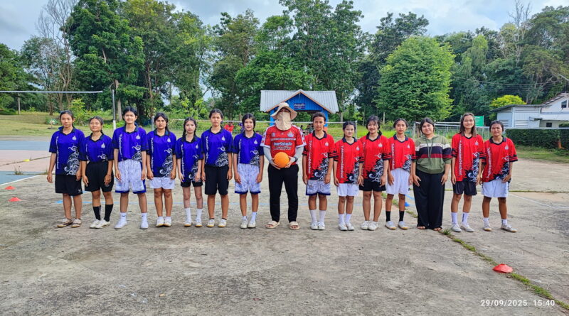 กีฬาสีวันแรก